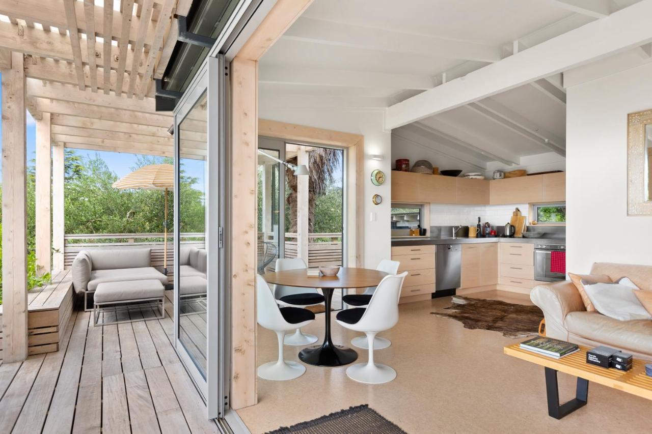 Palm Views - Stay Waiheke Palm Beach Exterior photo